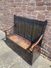 Load image into Gallery viewer, 17th Century Settle
