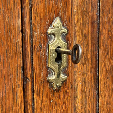 Load image into Gallery viewer, 18th Century Oak Corner Cupboard