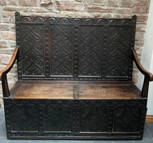 Load image into Gallery viewer, 17th Century Settle